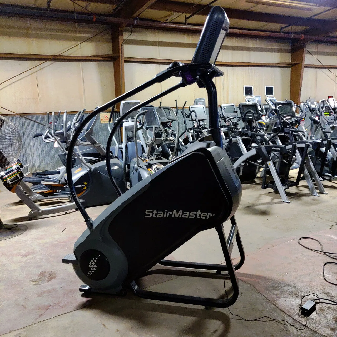 Stairmaster Gauntlet 8 Series Stairclimber Stairstepper Commercial Grade